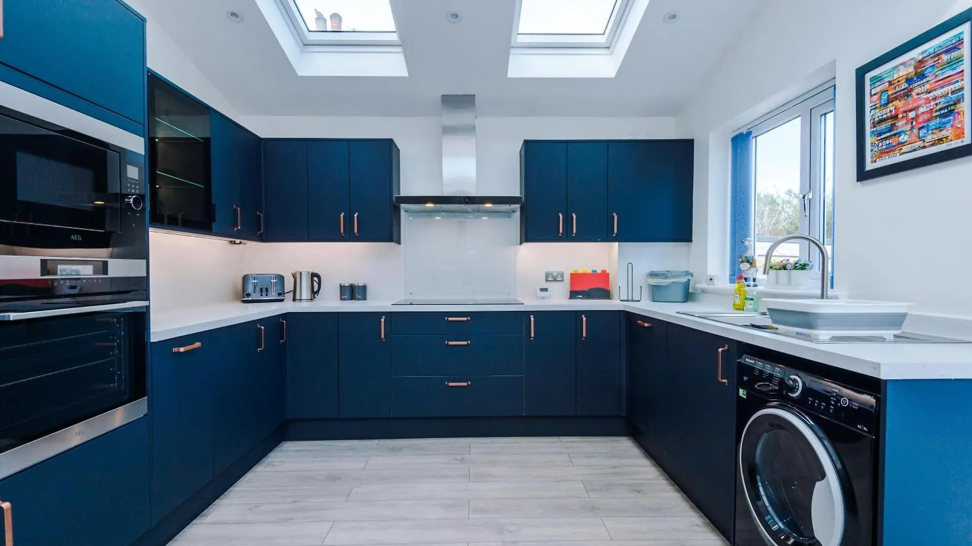 Sandileigh House By Yourstays - Luxurious 3 Bedroom House In Altrincham 0*,